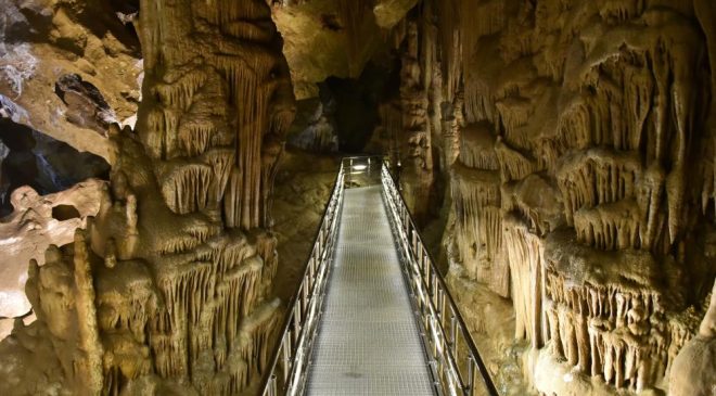 Gümüşhane’de dünya harikası Karaca Mağarası | Görülmesi gereken yerlerden birisi